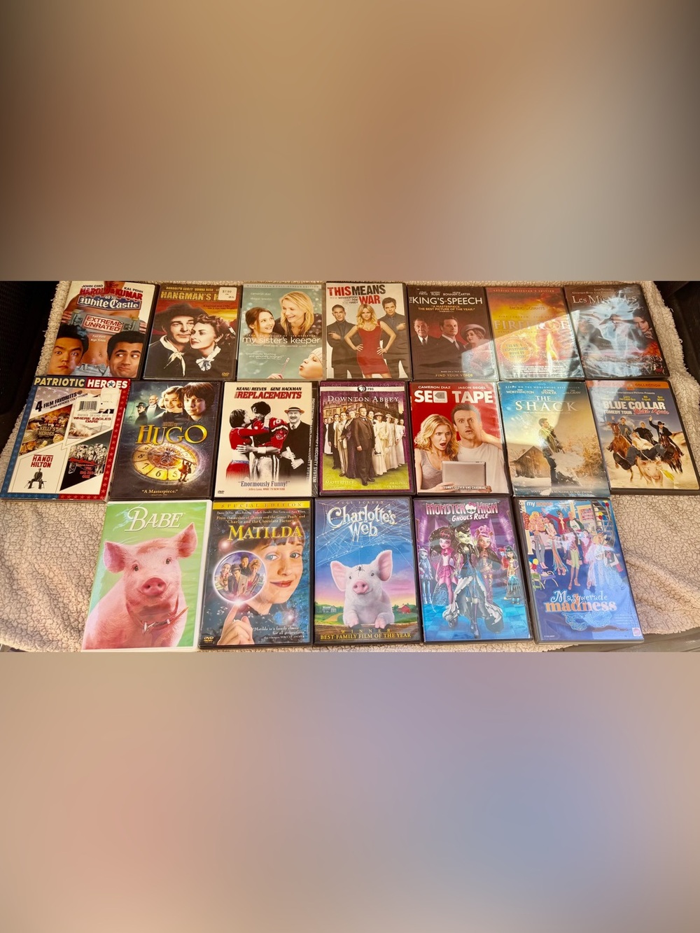 (dvds lot) Downton Abbey DVD - Classic Drama (Black)